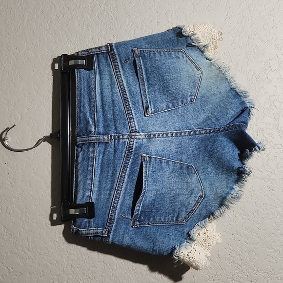 Mossimo shorts womens lace crochet denim size 2 / 26 stretch high rise - Picture 4 of 8